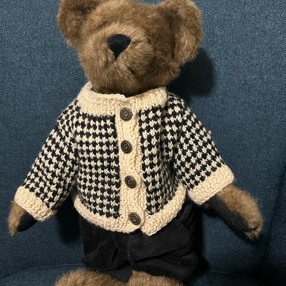 BOYD bear “Rutherford” 19 inches , nwt - Picture 2 of 3
